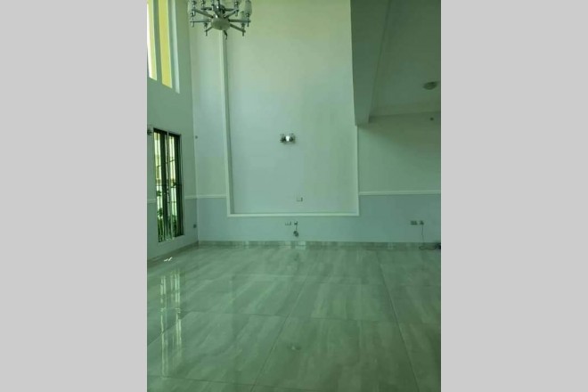 Massive 6 bedroom duplex