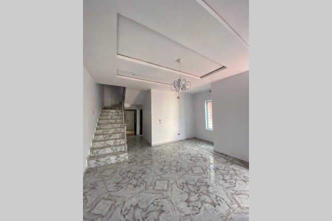 STUNNING, AFFORDABLE 4BEDROOM DUPLEX WITH BQ