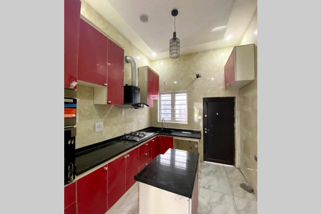 A 4 bedroom detached duplex with bq